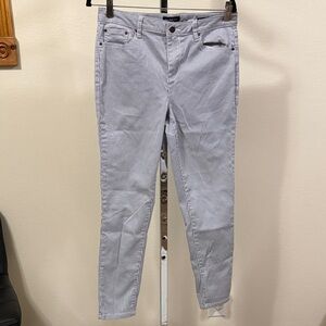 Chic Gray Cropped Jeans for Women